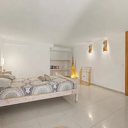 בית נופש Casa Bella *